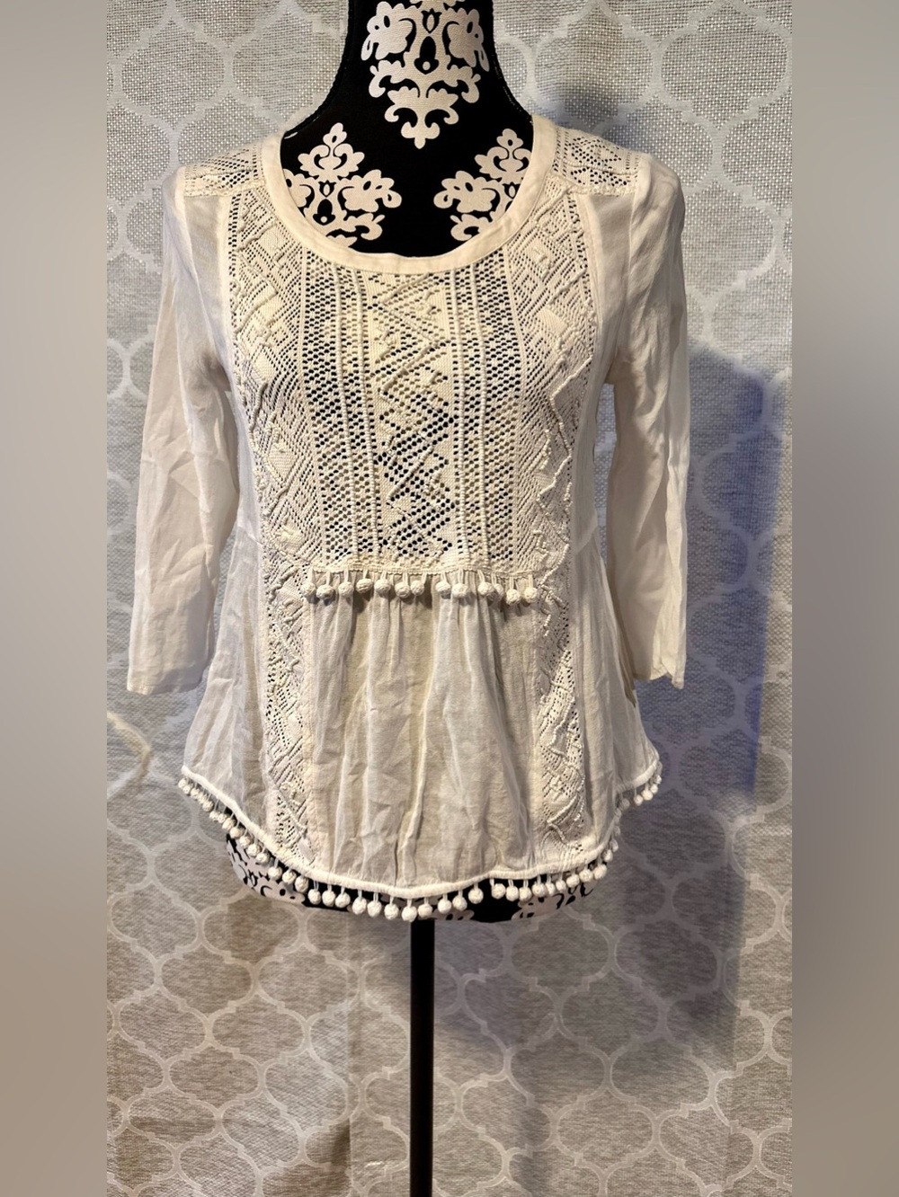 Maeve Anthropologie Cream Crochet-Pom with micro beading Peasant Tunic size 4